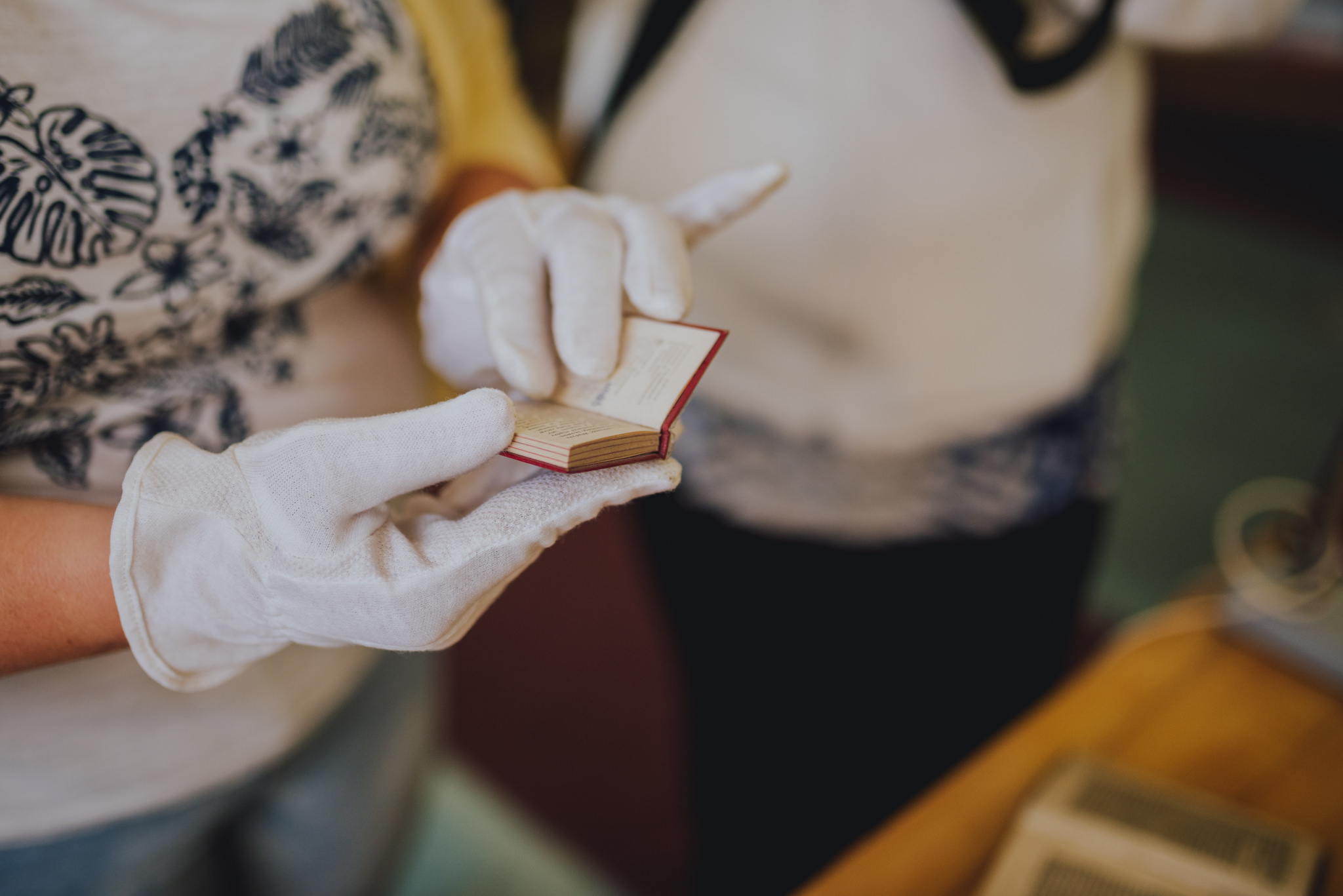 Z aparatem w zakamarki biblioteki | Biblioteka Publiczna w Częstochowie