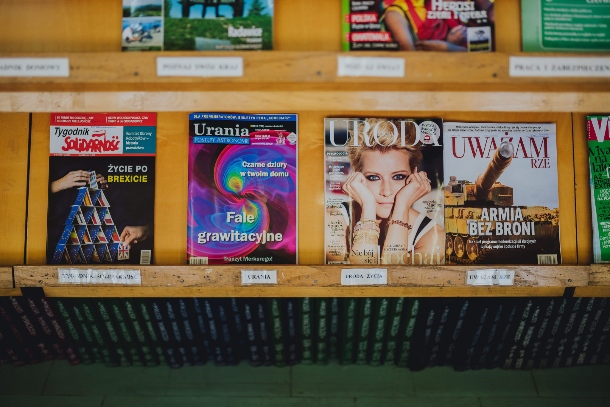 Z aparatem w zakamarki biblioteki | Biblioteka Publiczna w Częstochowie